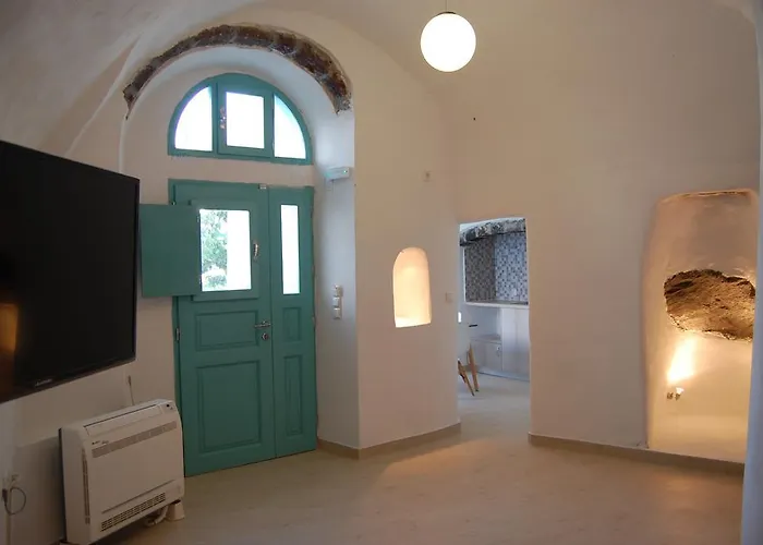 Villa Kalisperis Cave Houses *